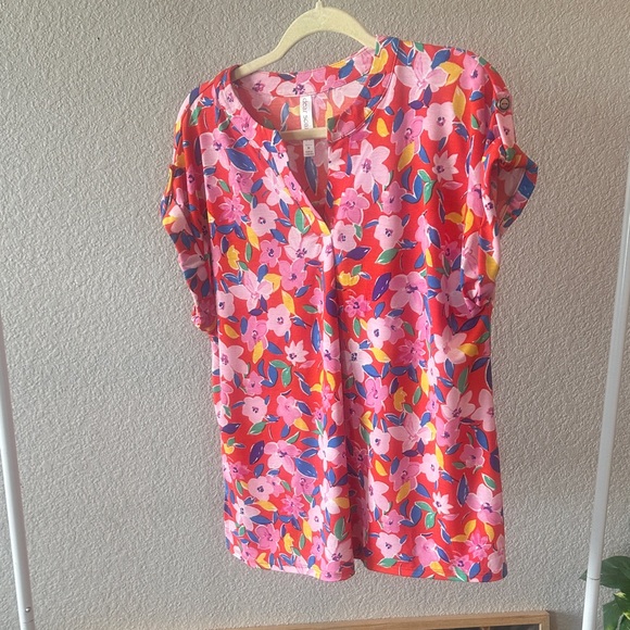 Vibrant Floral Women's Blouse - Picture 1 of 1